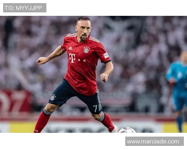 历史上最具传奇色彩的足球球星是谁其名气如何影响了足坛发展