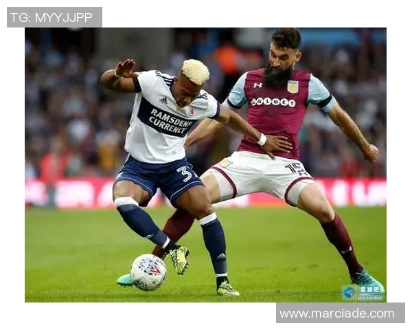 足球边锋传奇球星：纵横绿茵场的速度与技巧巨星传奇之路